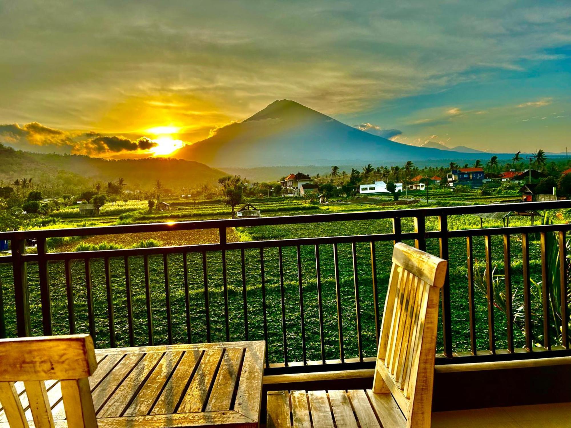 D'Uma Amed Homestay Exteriér fotografie