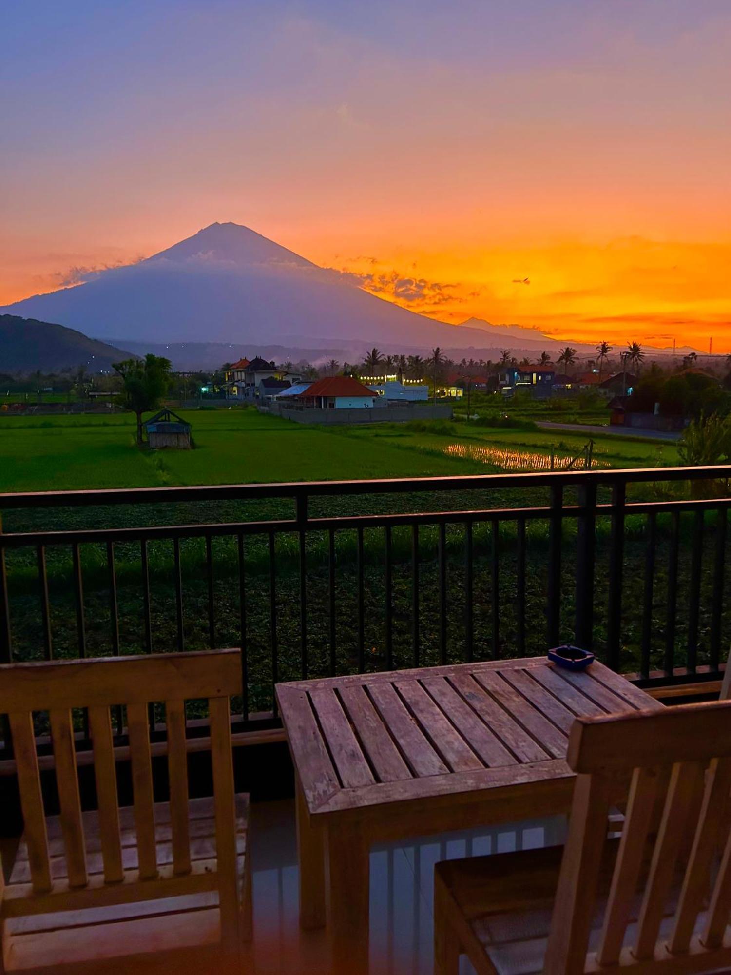 D'Uma Amed Homestay Exteriér fotografie